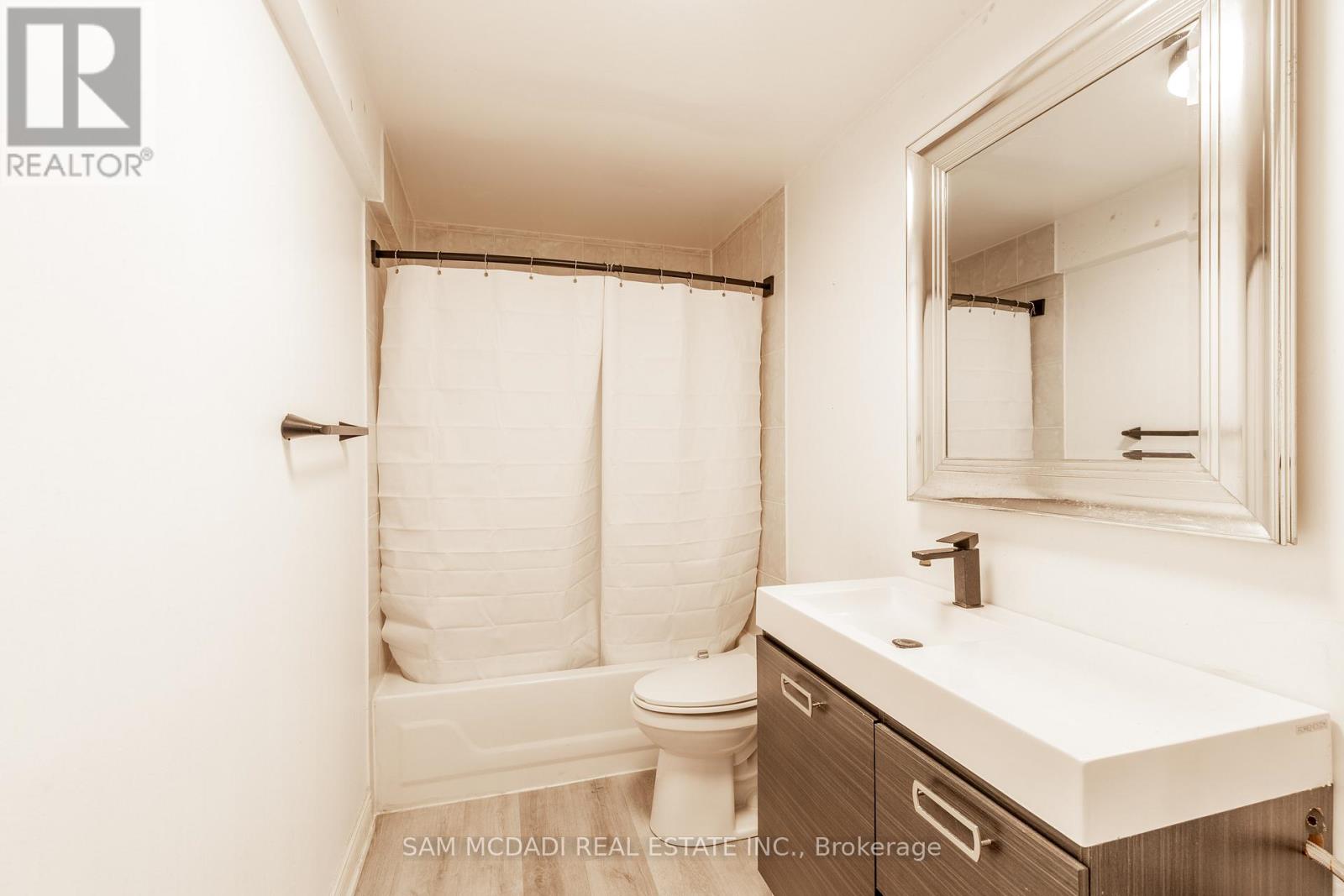 Bsmt - 987 Bristol Road W, Mississauga (East Credit), Ontario  L5V 2N9 - Photo 20 - W12074534