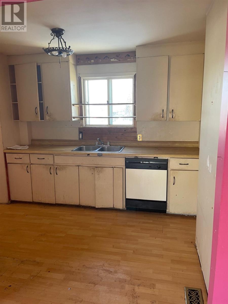 80 Rankin St, Red Rock, Ontario  P0T 2P0 - Photo 2 - TB250737