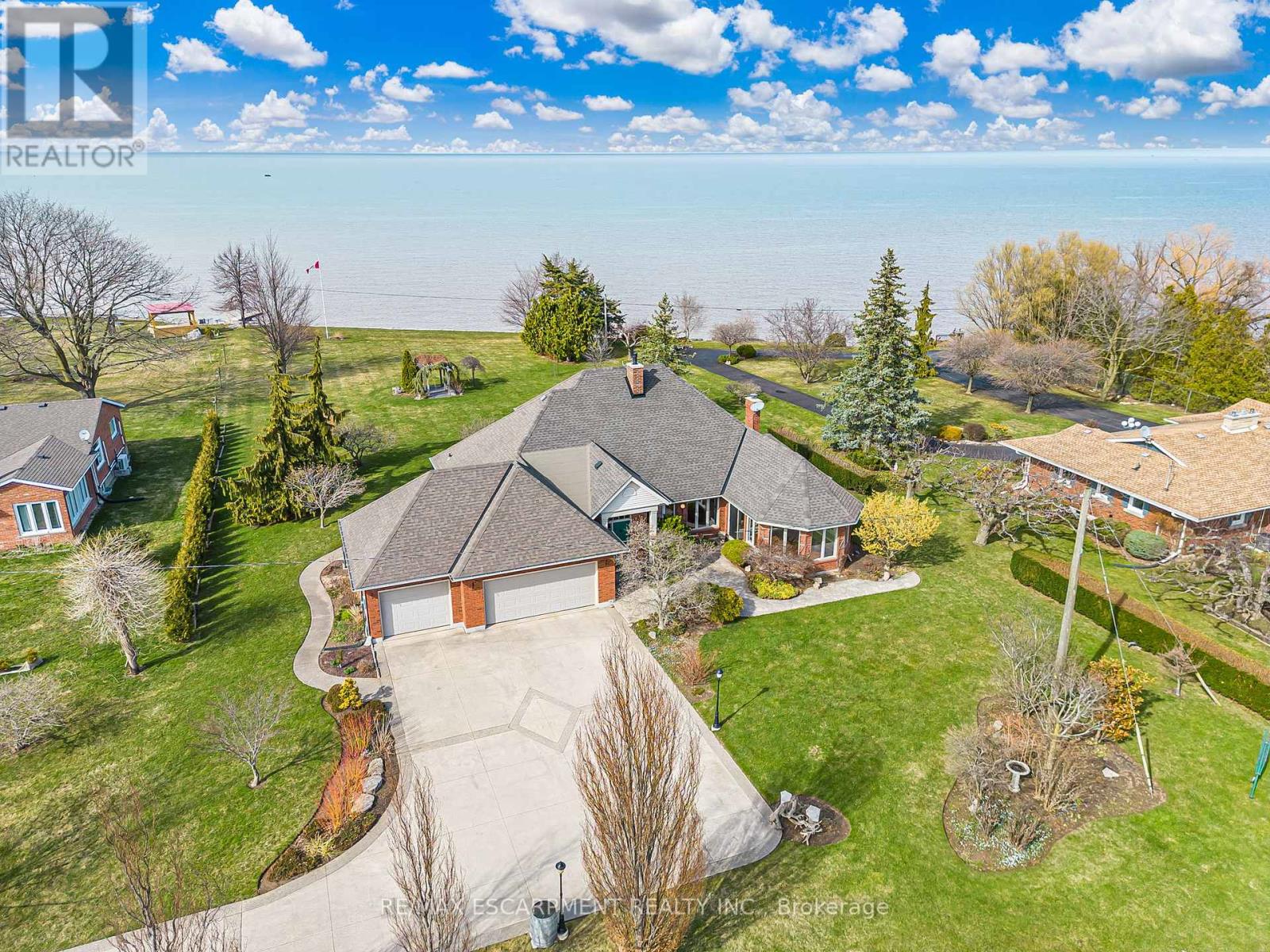 3503 Lakeshore Road, Lincoln, Ontario  L3J 0X1 - Photo 1 - X12074487