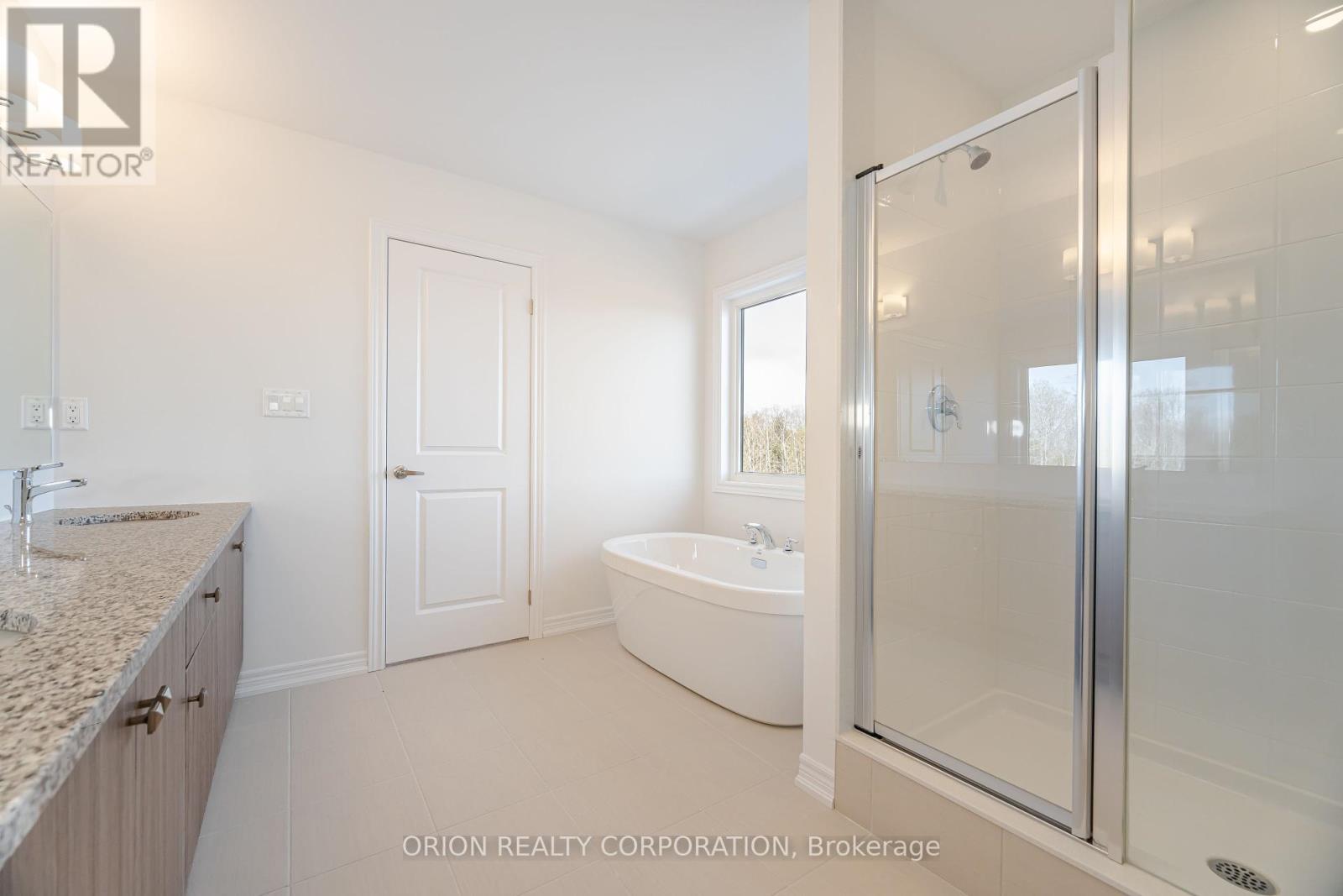 138 Thicketwood Avenue, Barrie, Ontario  L9J 0W8 - Photo 38 - S12062643