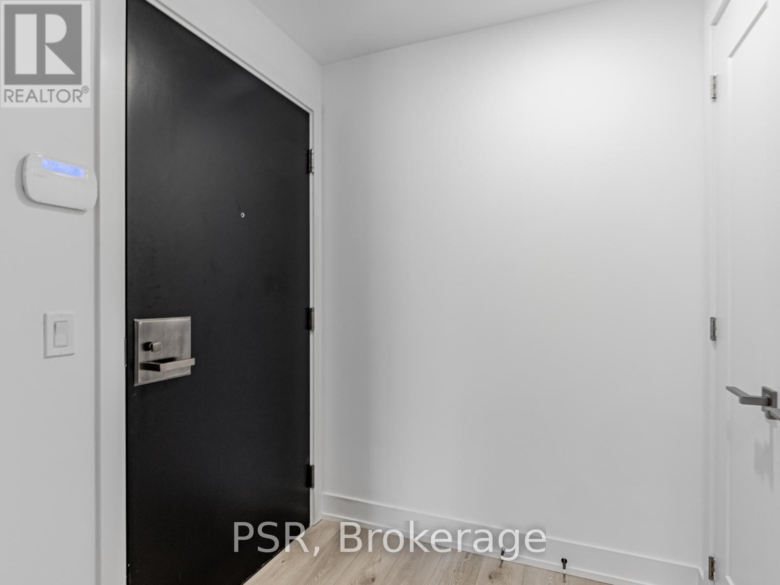 1504 - 11 Lillian Street, Toronto, Ontario  M4S 0C3 - Photo 3 - C12074563