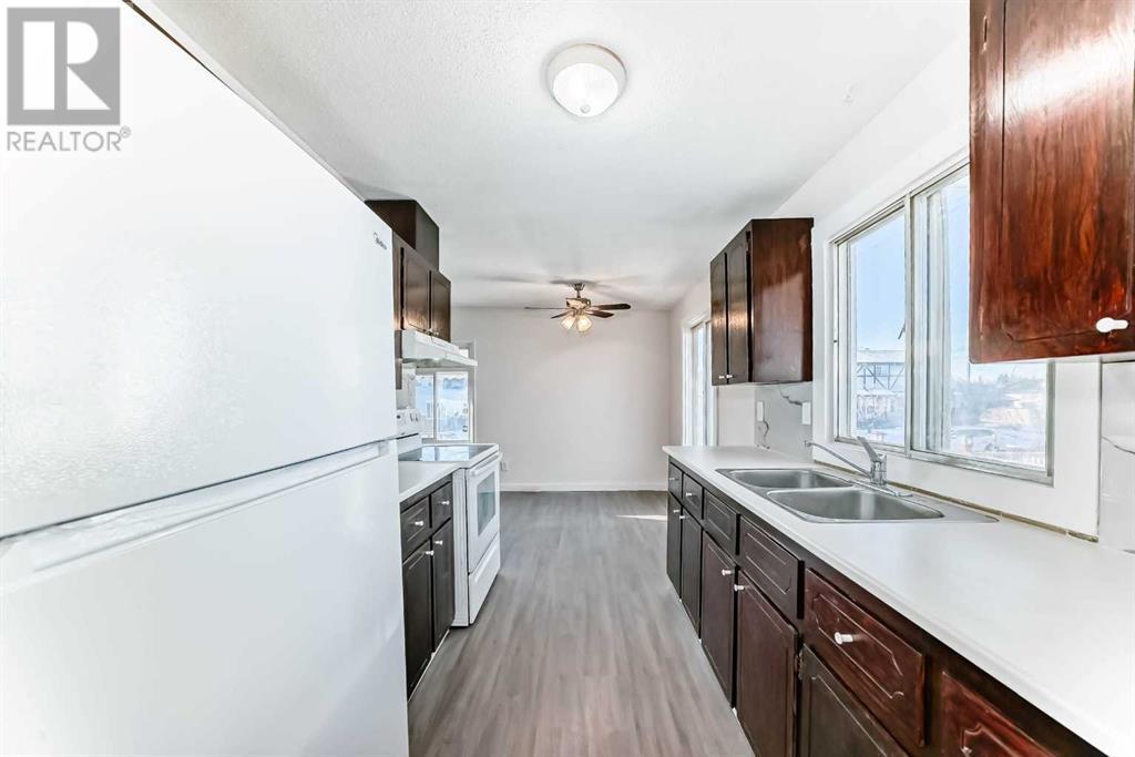 2918 Doverville Crescent Se, Calgary, Alberta  T2B 1T9 - Photo 4 - A2201867