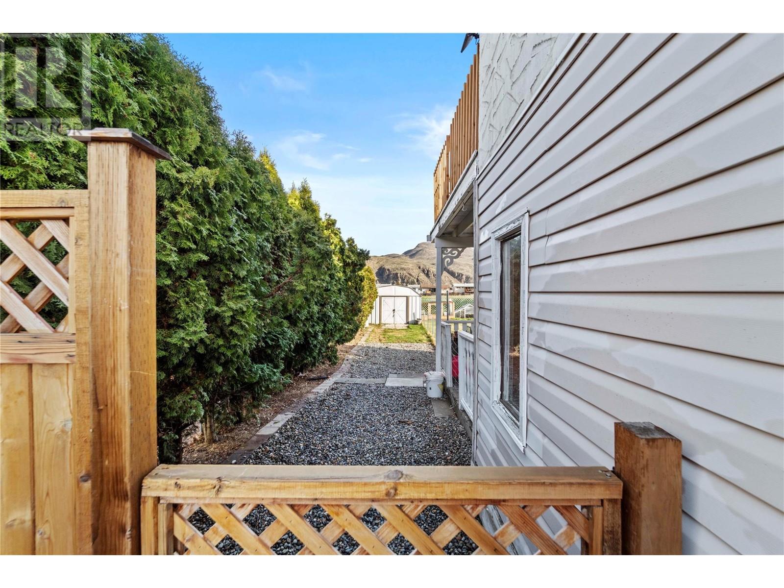 2646 Young Place, Kamloops, British Columbia  V2B 8A4 - Photo 24 - 10342647
