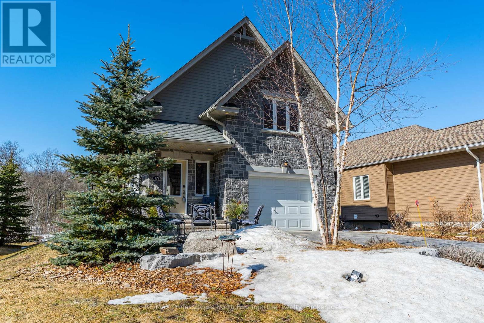 61 Margaret's Trail, Dysart Et Al, Ontario  K0M 1S0 - Photo 1 - X12071612