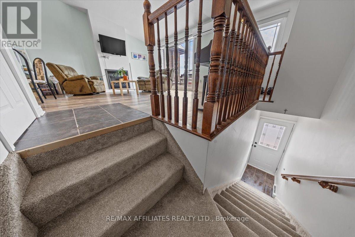 407 - 201 Eliot Street, Clarence-Rockland, Ontario  K4K 0G4 - Photo 2 - X12074666