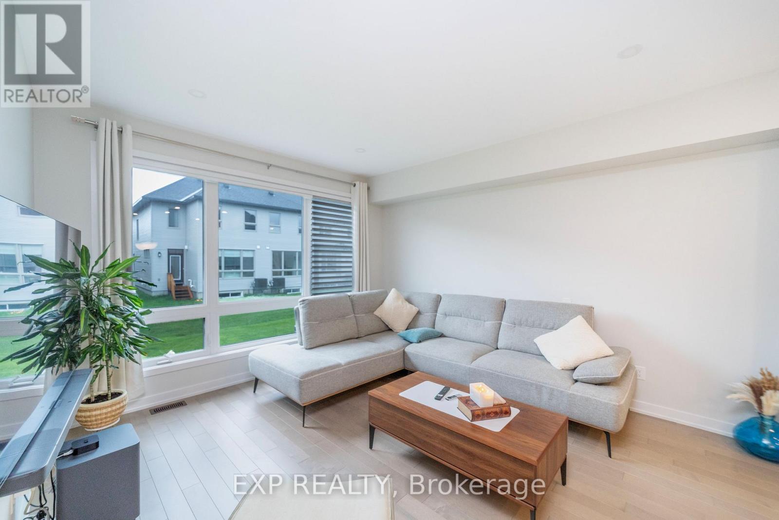 230 Finsbury Avenue, Ottawa, Ontario  K2S 2Y2 - Photo 11 - X12074708