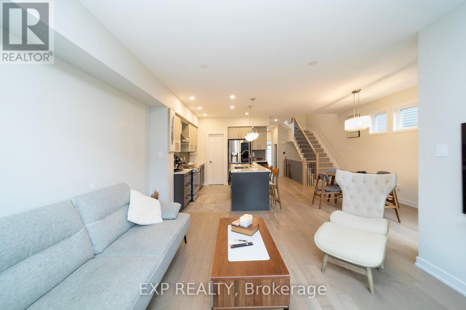 230 Finsbury Avenue, Ottawa, Ontario  K2S 2Y2 - Photo 12 - X12074708