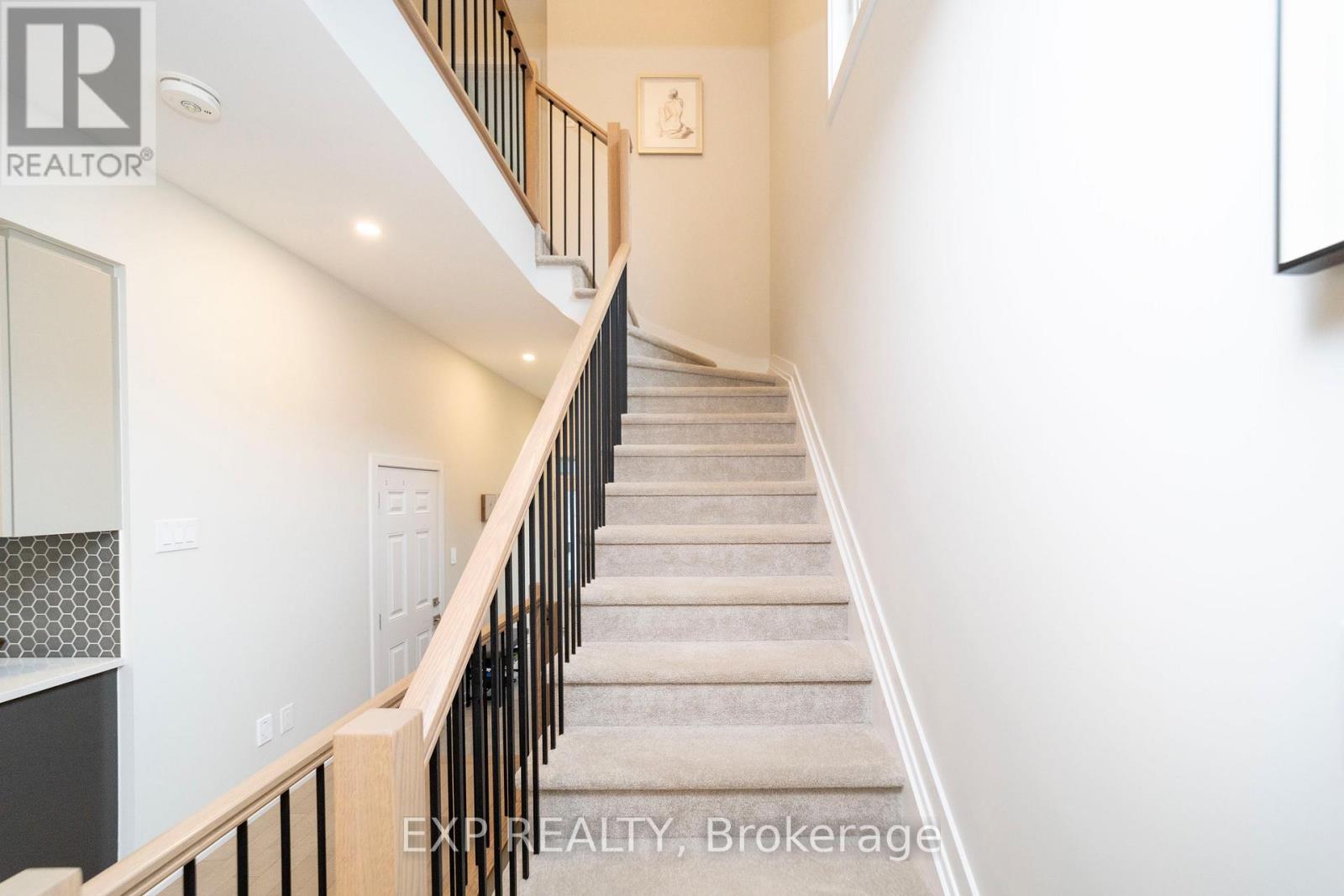 230 Finsbury Avenue, Ottawa, Ontario  K2S 2Y2 - Photo 15 - X12074708