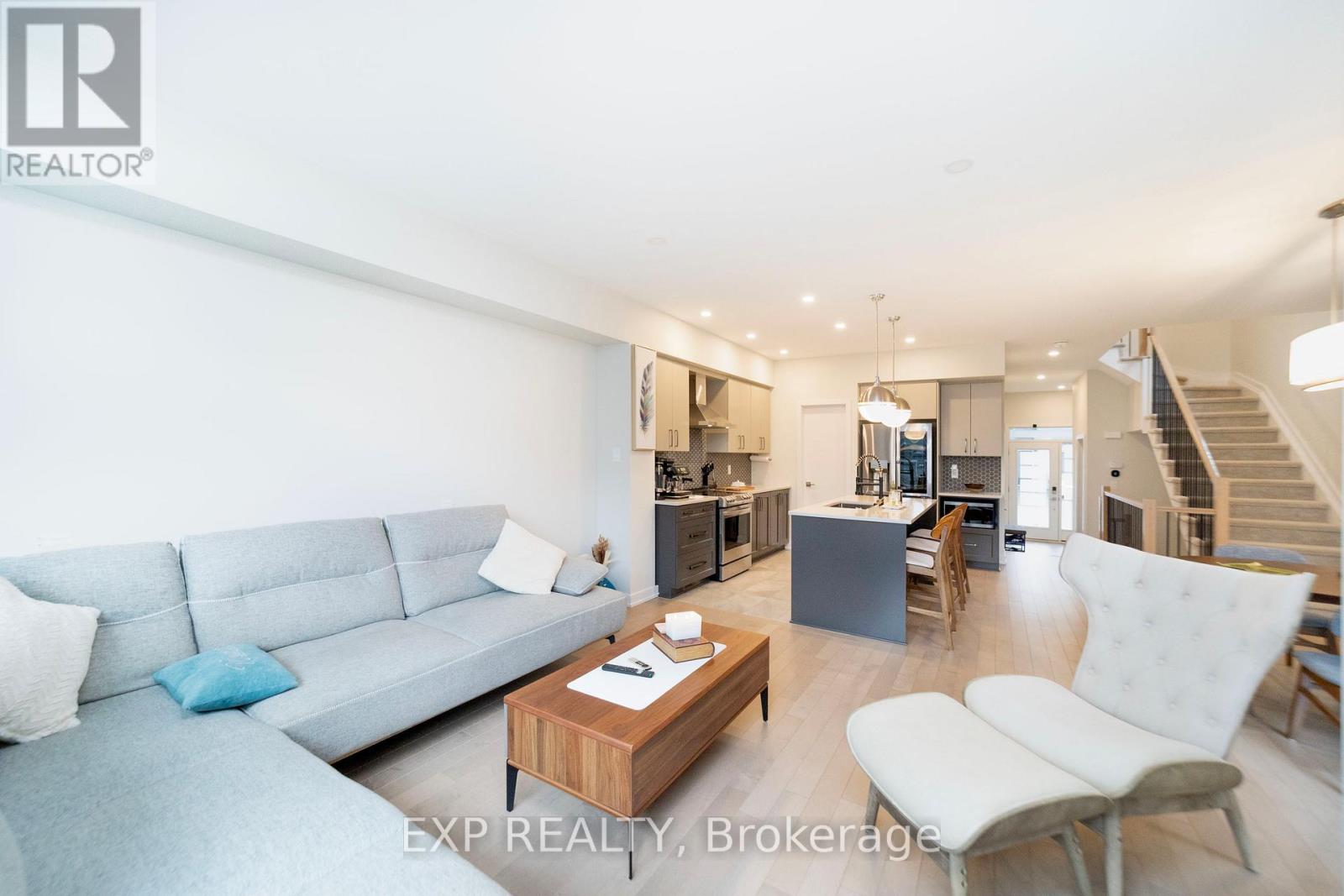 Property at 230 FINSBURY AVENUE image 4