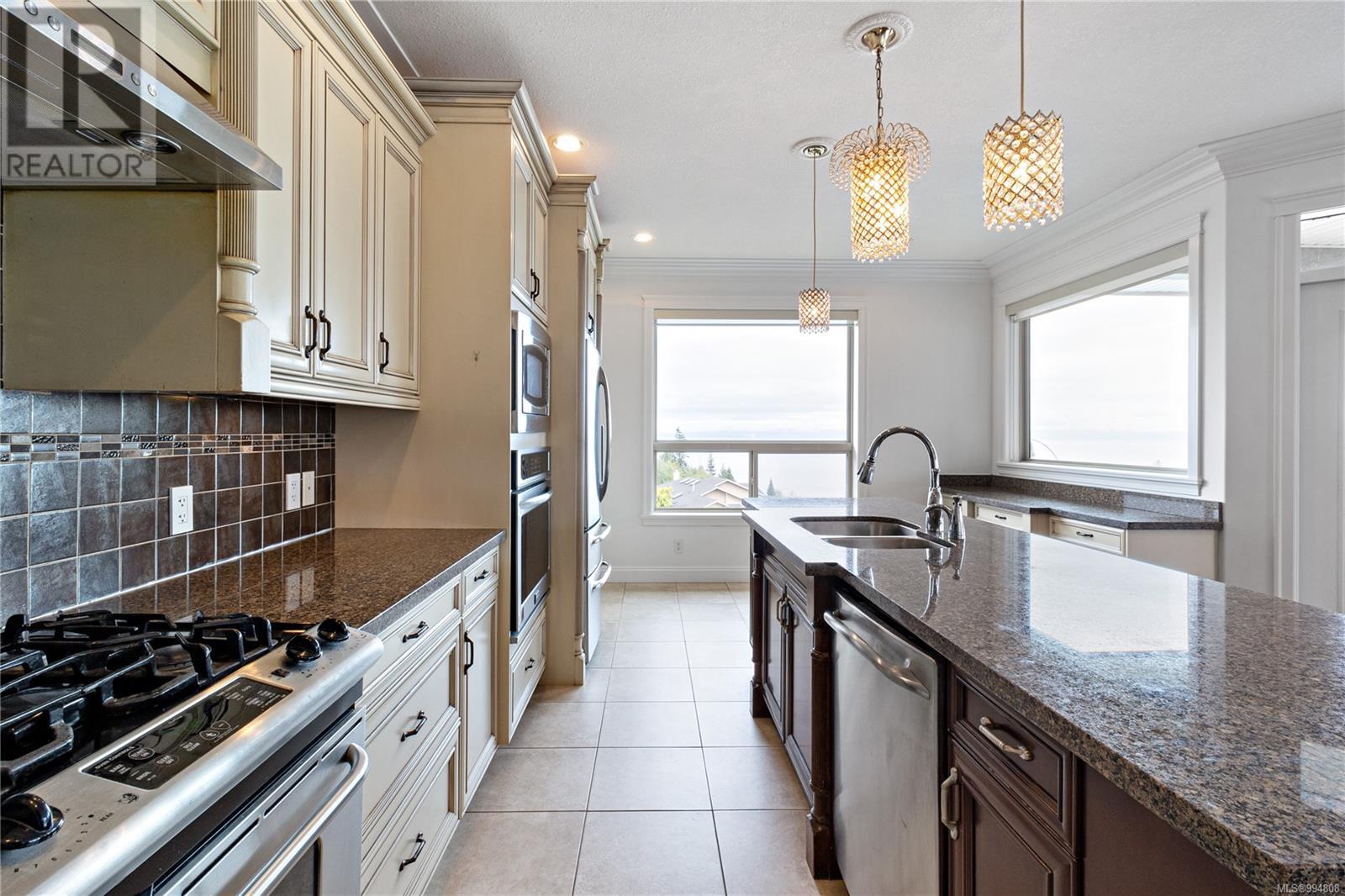 Property at 5667 Muggies Way image 5