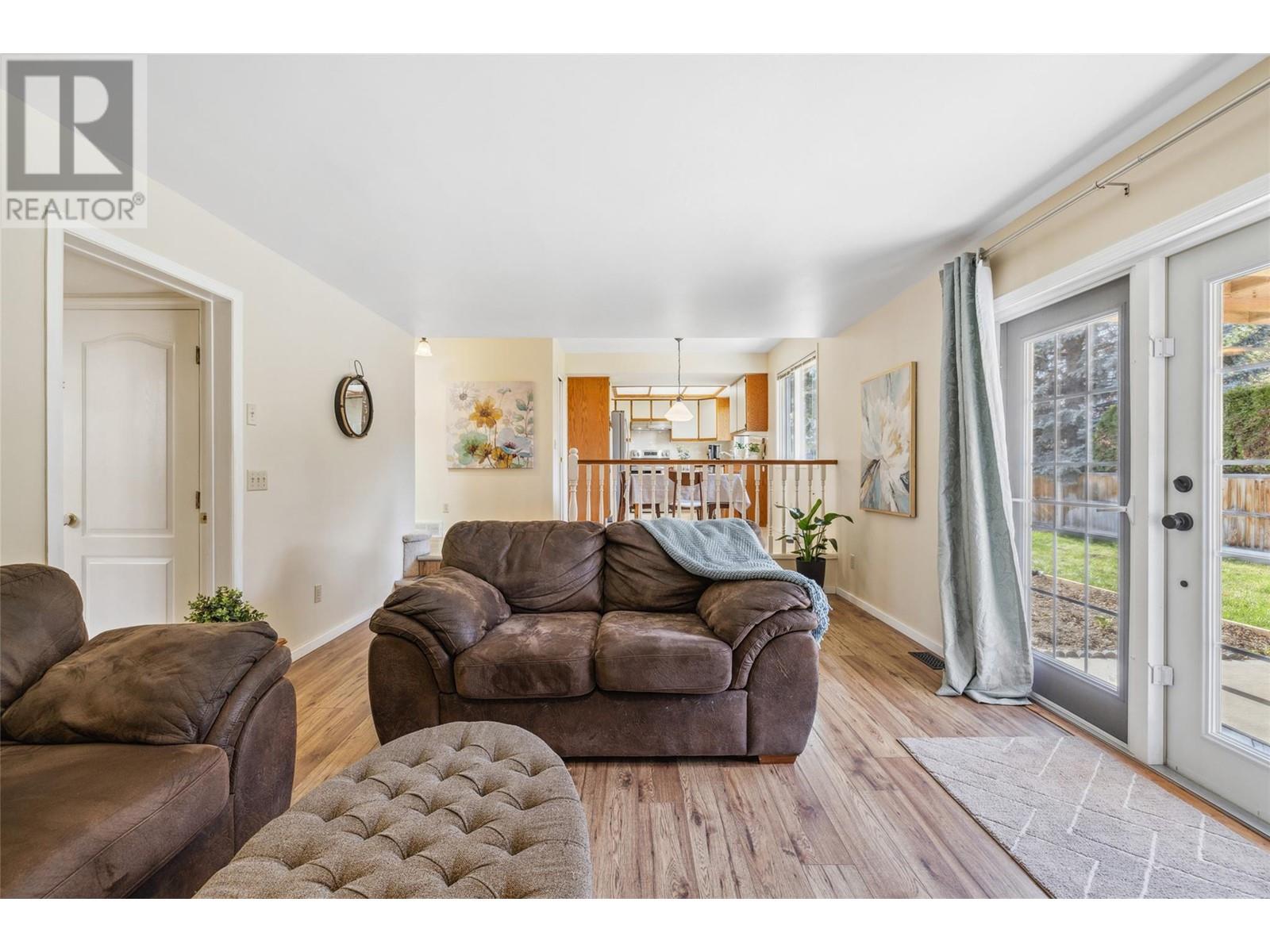 Property at 2938 Shannon Green Court image 5