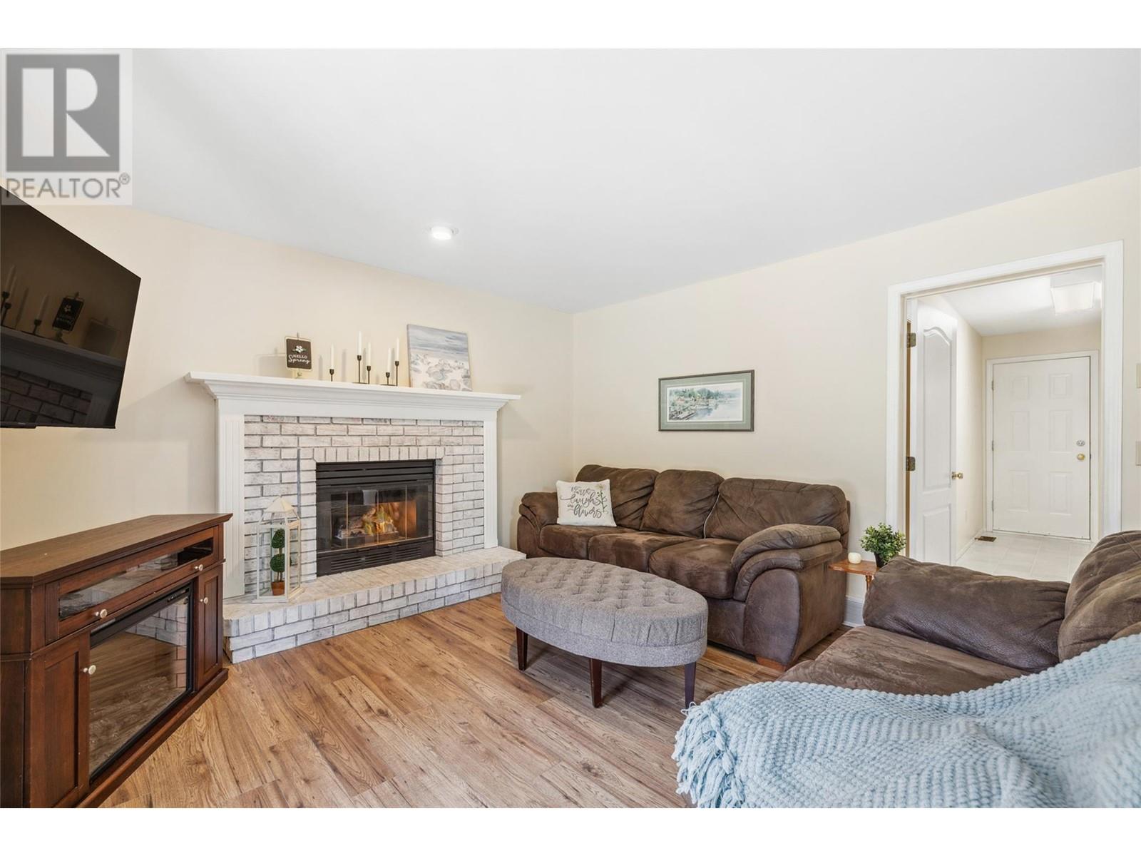 Property at 2938 Shannon Green Court image 4