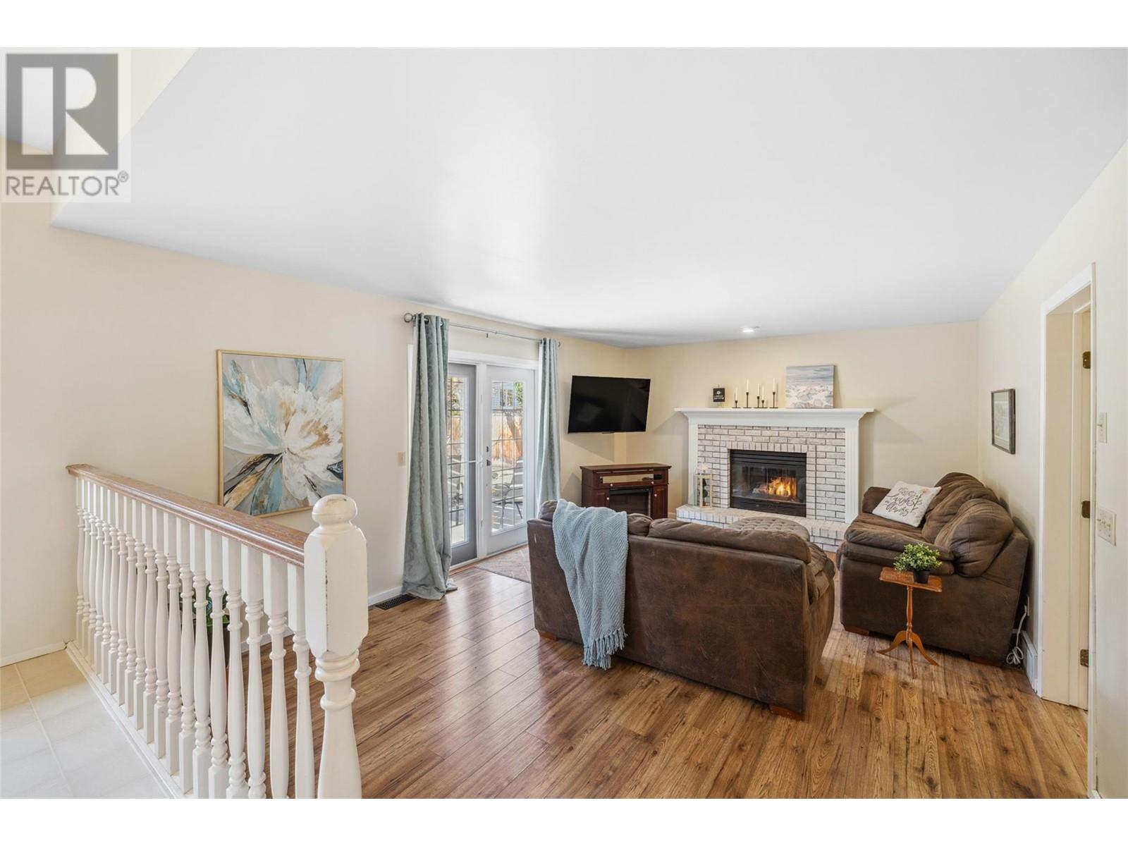 Property at 2938 Shannon Green Court image 2