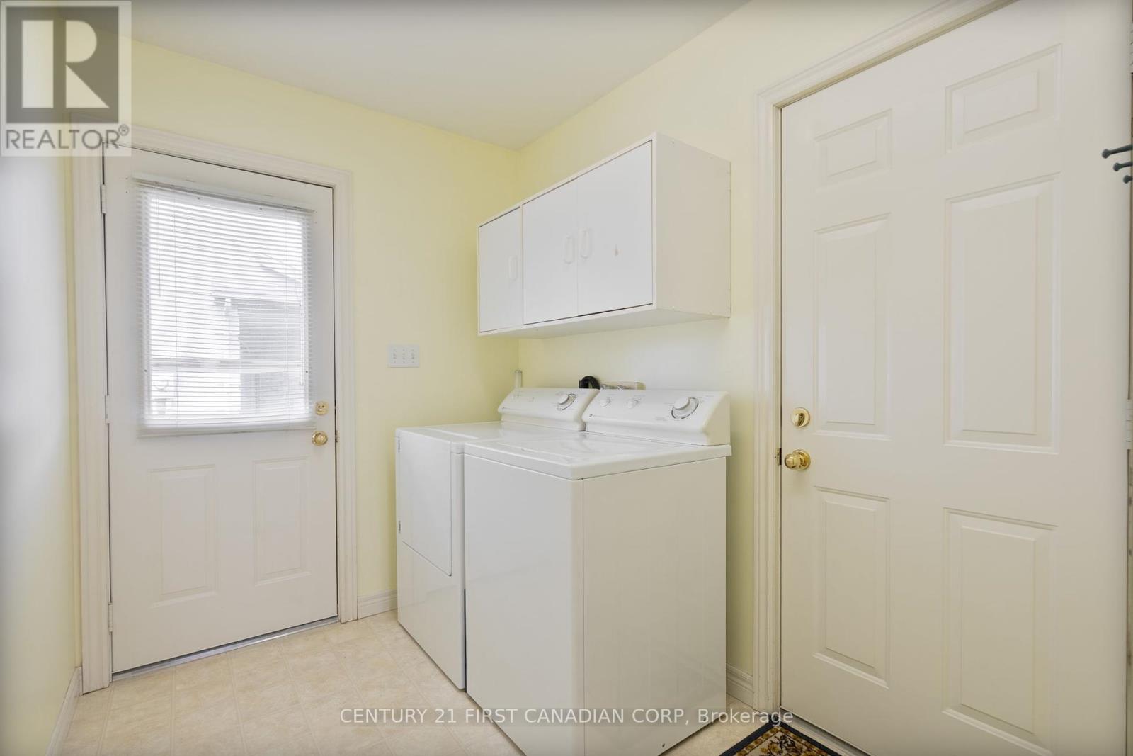 584 Wellington Street, St. Thomas, Ontario  N5R 6E1 - Photo 13 - X12074605