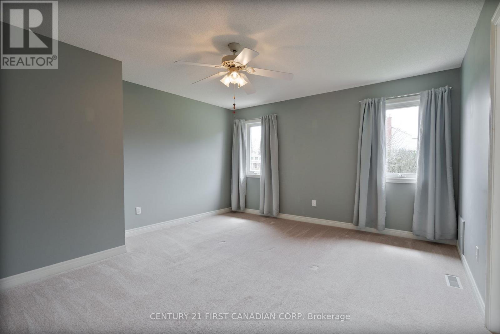 584 Wellington Street, St. Thomas, Ontario  N5R 6E1 - Photo 16 - X12074605