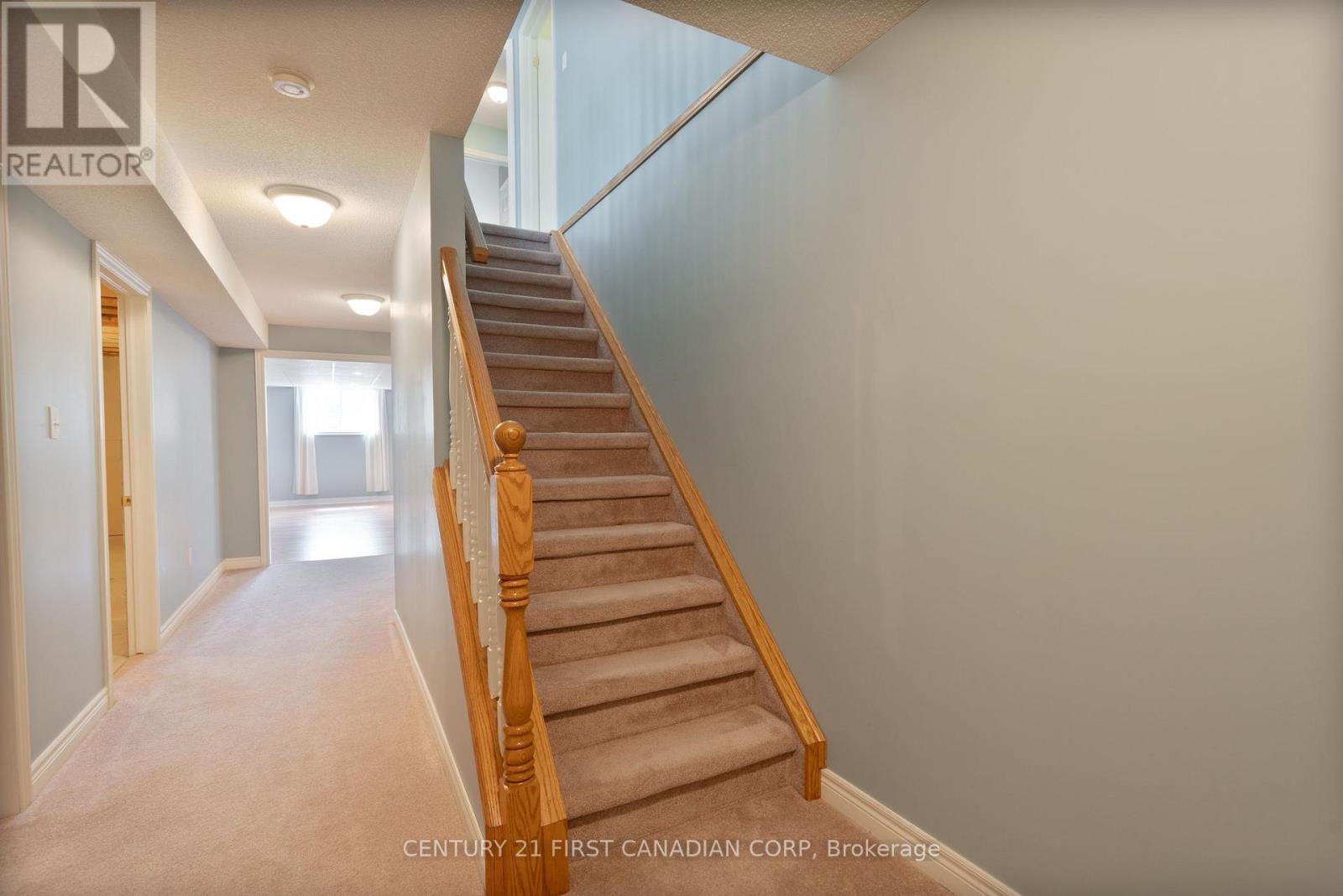 584 Wellington Street, St. Thomas, Ontario  N5R 6E1 - Photo 21 - X12074605