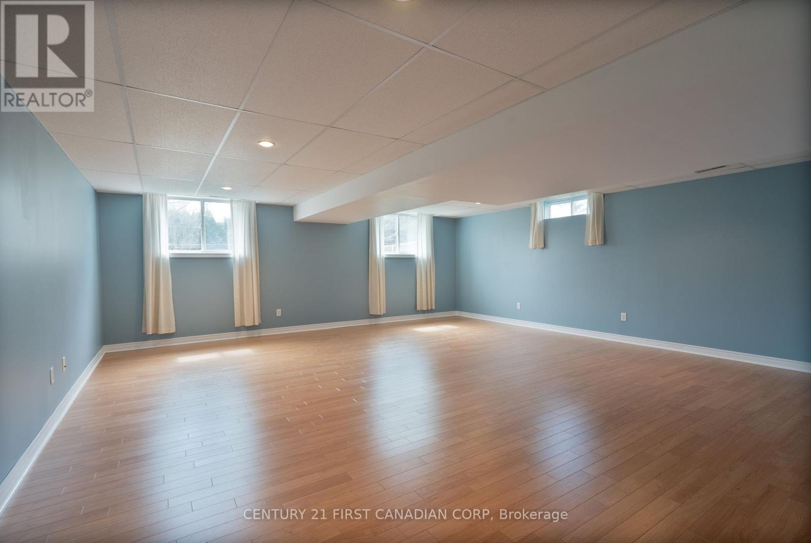 584 Wellington Street, St. Thomas, Ontario  N5R 6E1 - Photo 26 - X12074605