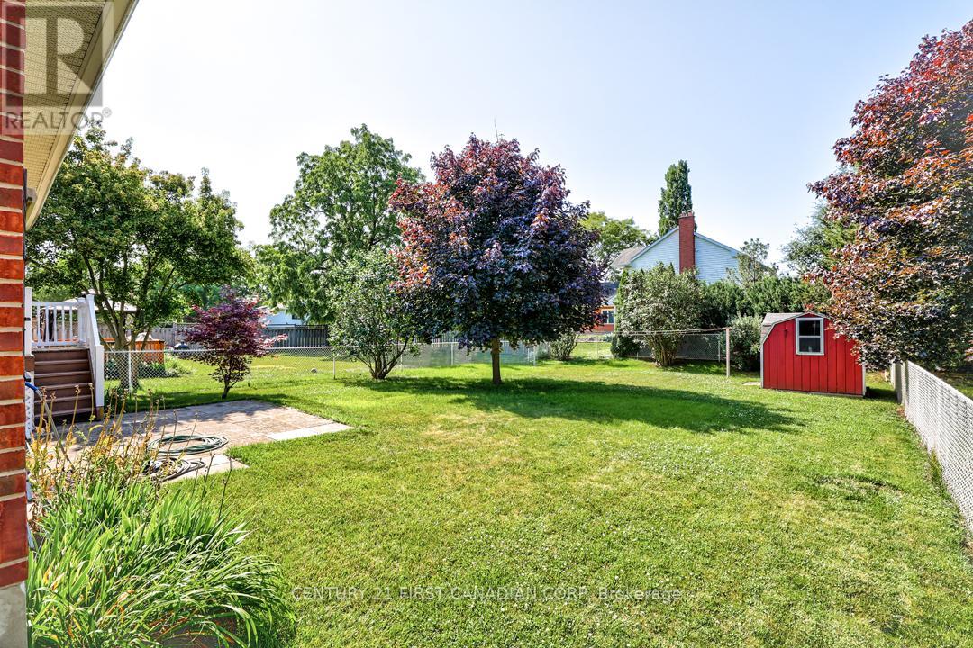 584 Wellington Street, St. Thomas, Ontario  N5R 6E1 - Photo 31 - X12074605