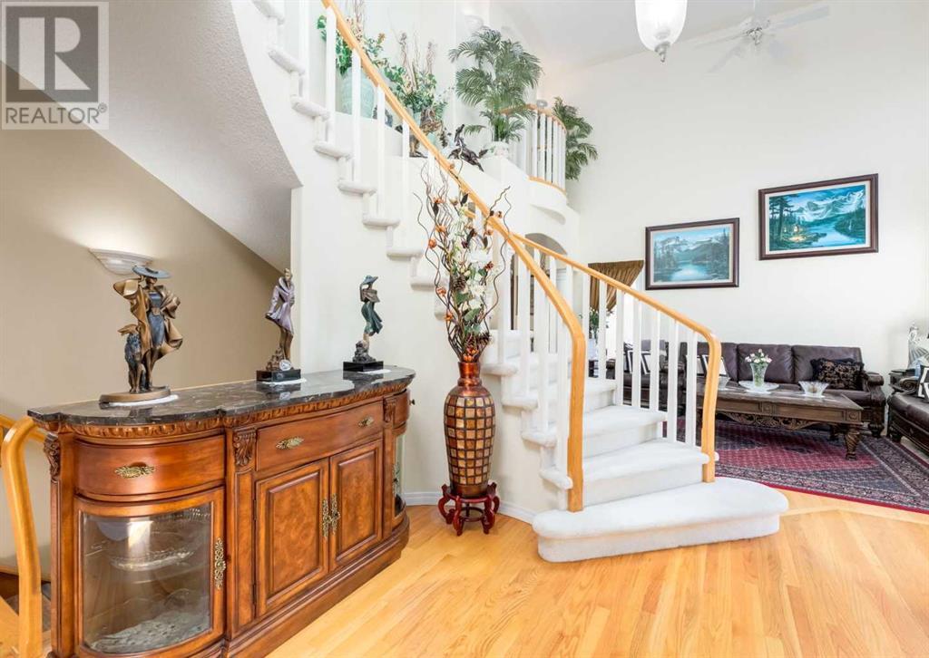 Property at 1625 Evergreen Drive SW image 3