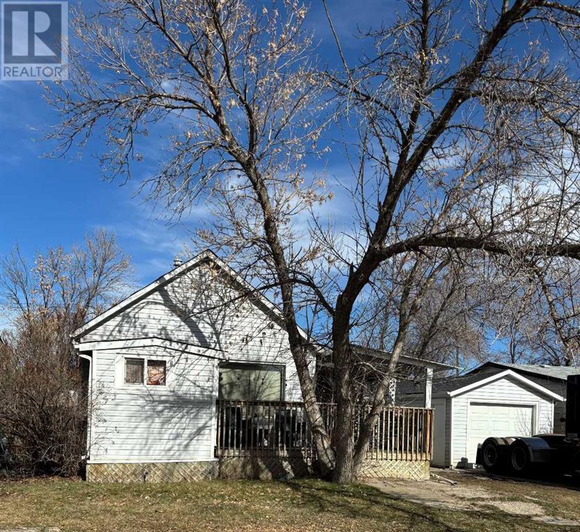 120 4 Avenue, rockyford, Alberta