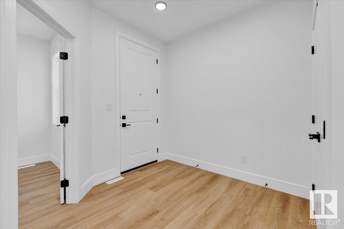 Property at 1109 GYRFALCON CR NW image 3