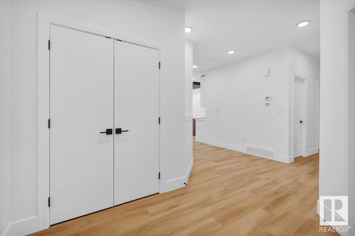 Property at 1109 GYRFALCON CR NW image 4