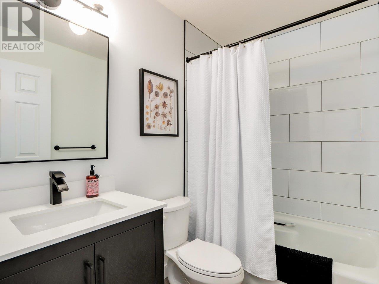 1 1900 Indian River Crescent, North Vancouver, British Columbia  V7G 2R1 - Photo 32 - R2988757