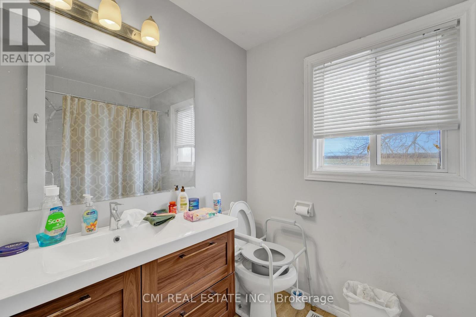1337 Tudor Crescent, Peterborough East, Ontario  K9L 1X1 - Photo 20 - X12063857