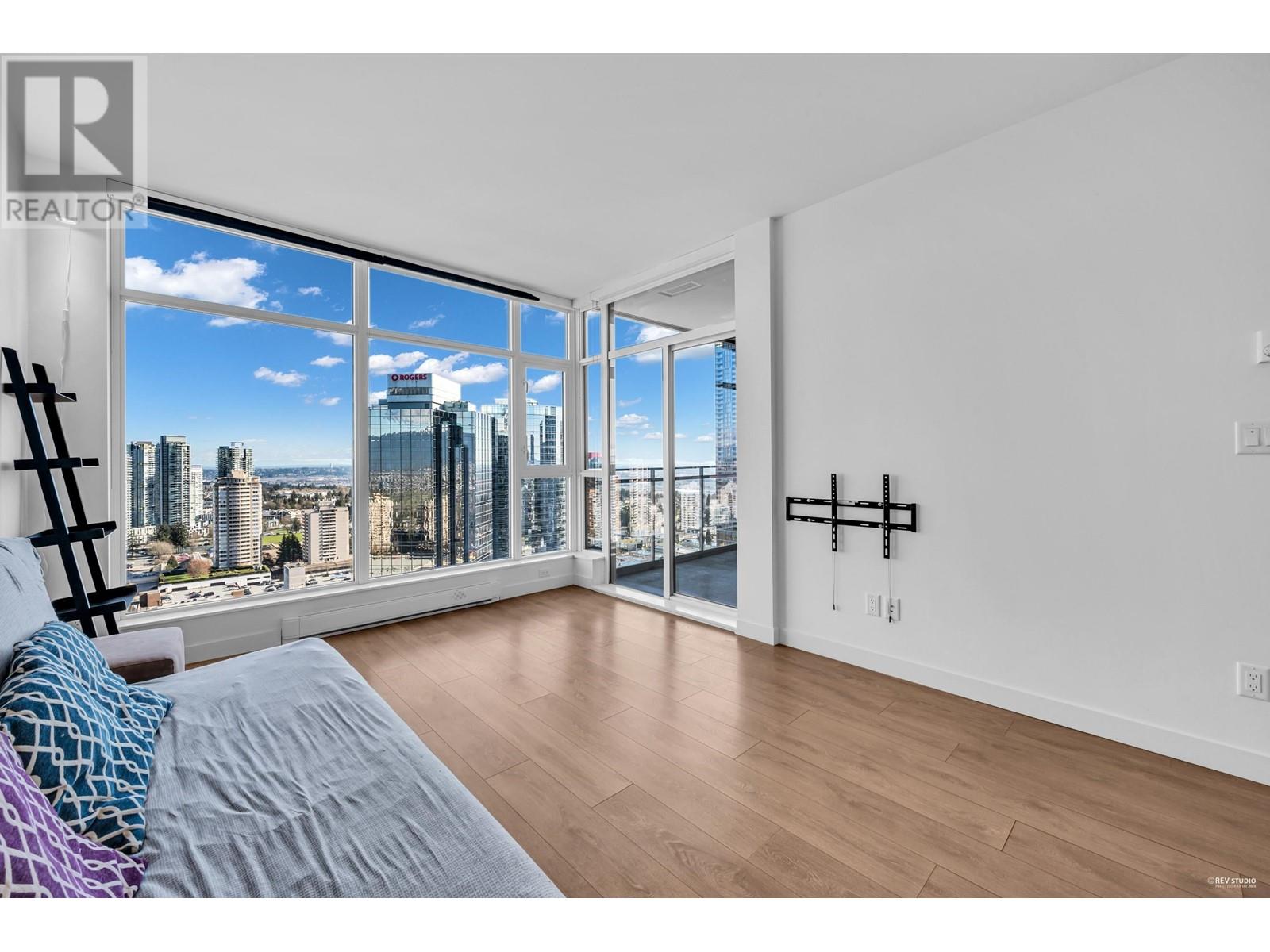 Listing Picture 9 of 24 : 3301 6098 STATION STREET, Burnaby / 本拿比 - 魯藝地產 Yvonne Lu Group - MLS Medallion Club Member