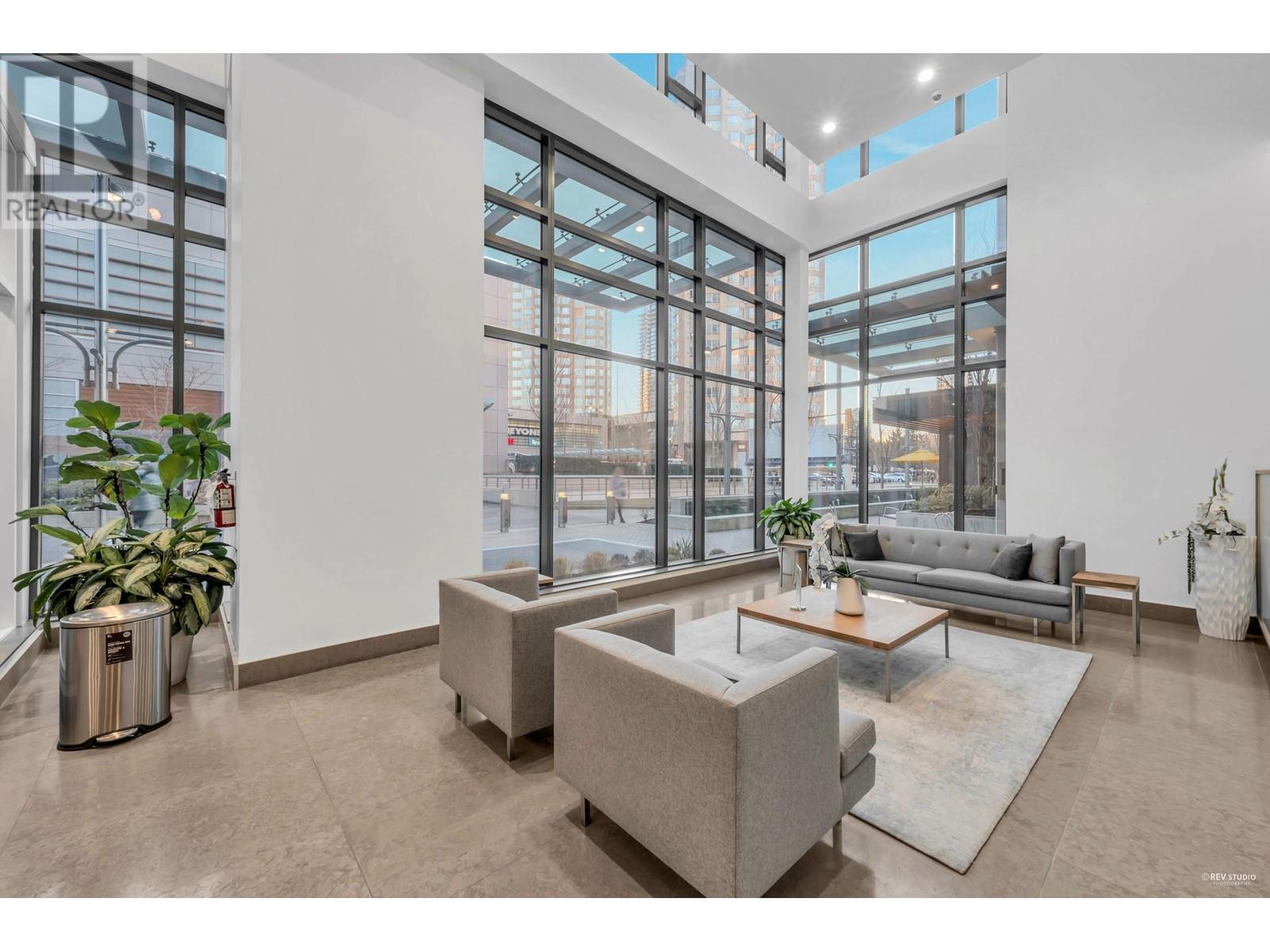 Listing Picture 21 of 24 : 3301 6098 STATION STREET, Burnaby / 本拿比 - 魯藝地產 Yvonne Lu Group - MLS Medallion Club Member