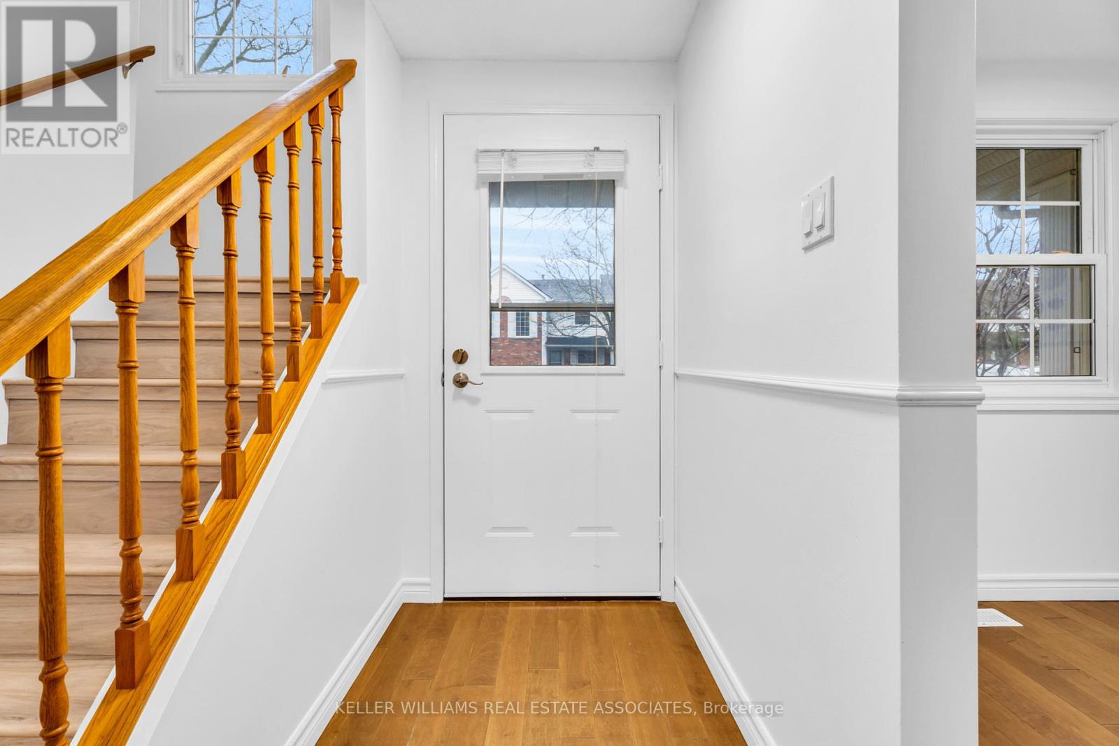 Property at 85 - 129 VICTORIA ROAD N image 2