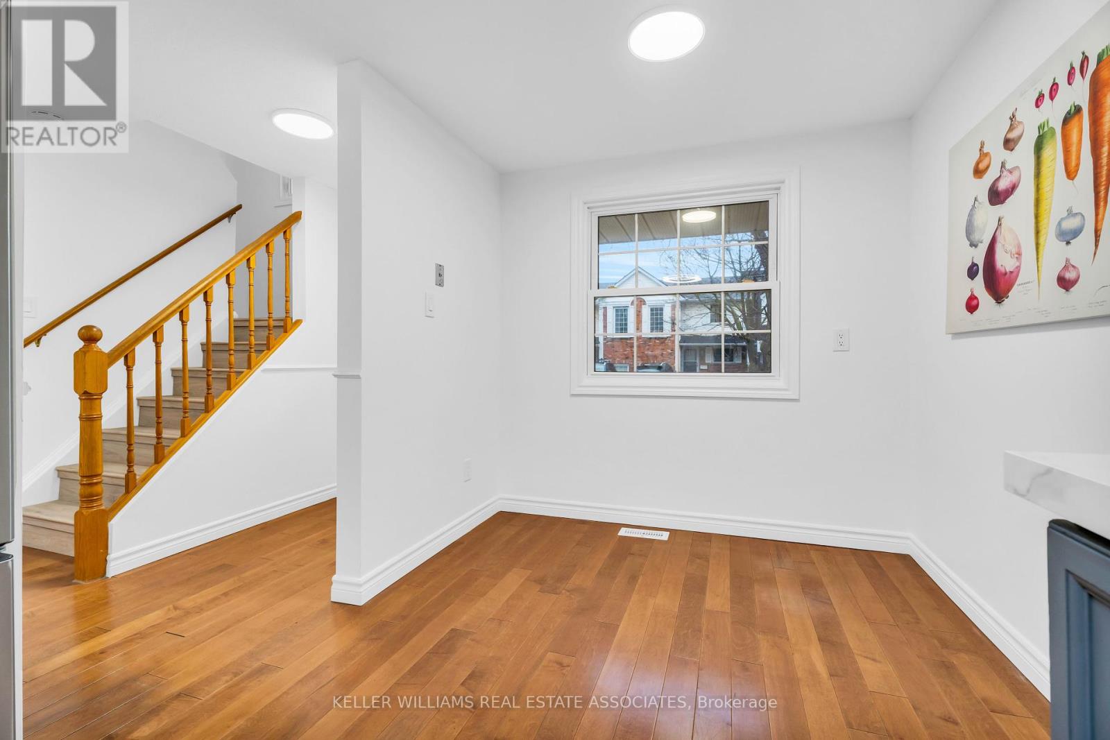 Property at 85 - 129 VICTORIA ROAD N image 4