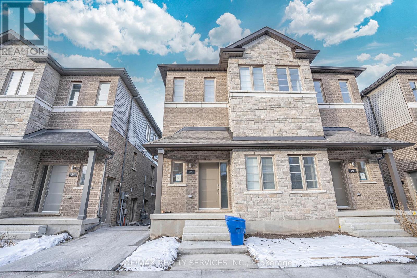 32 - 205 WEST OAK TRAIL, Kitchener, Ontario