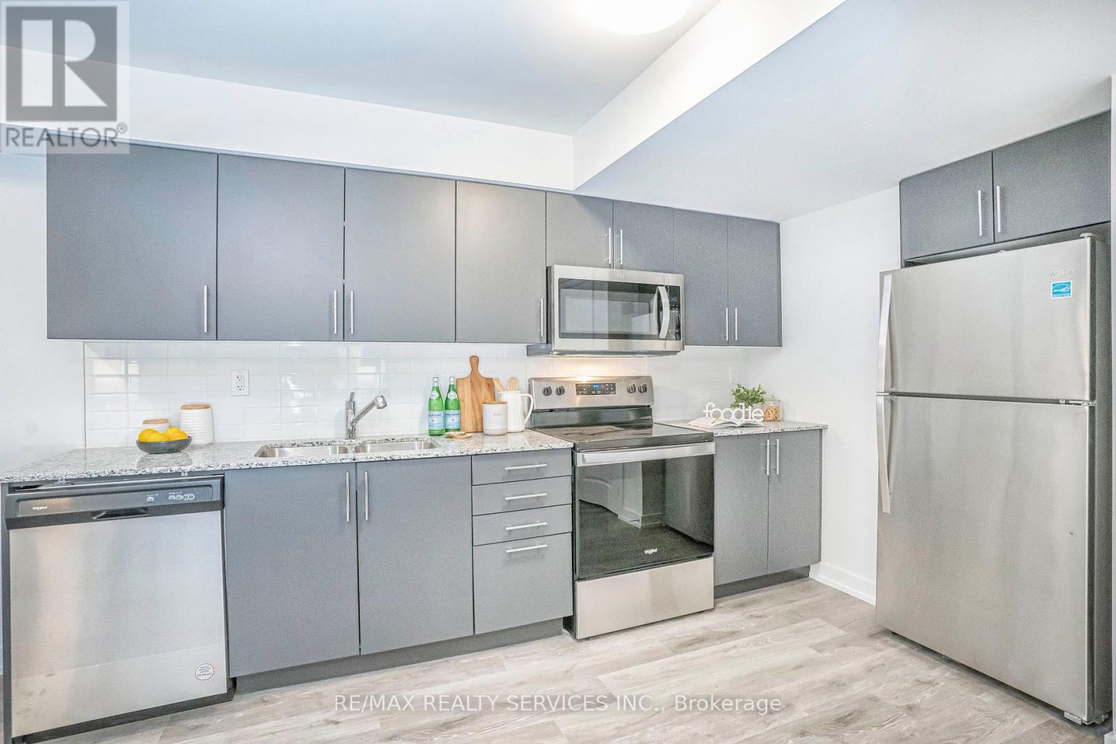32 - 205 West Oak Trail, Kitchener, Ontario  N2R 0R9 - Photo 15 - X12074601