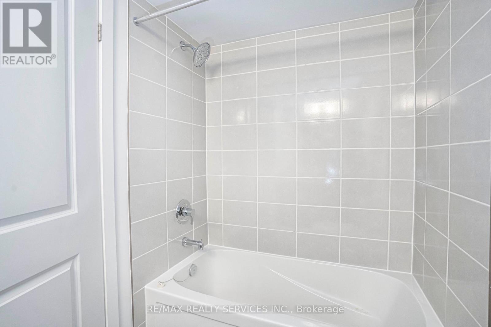 32 - 205 West Oak Trail, Kitchener, Ontario  N2R 0R9 - Photo 23 - X12074601