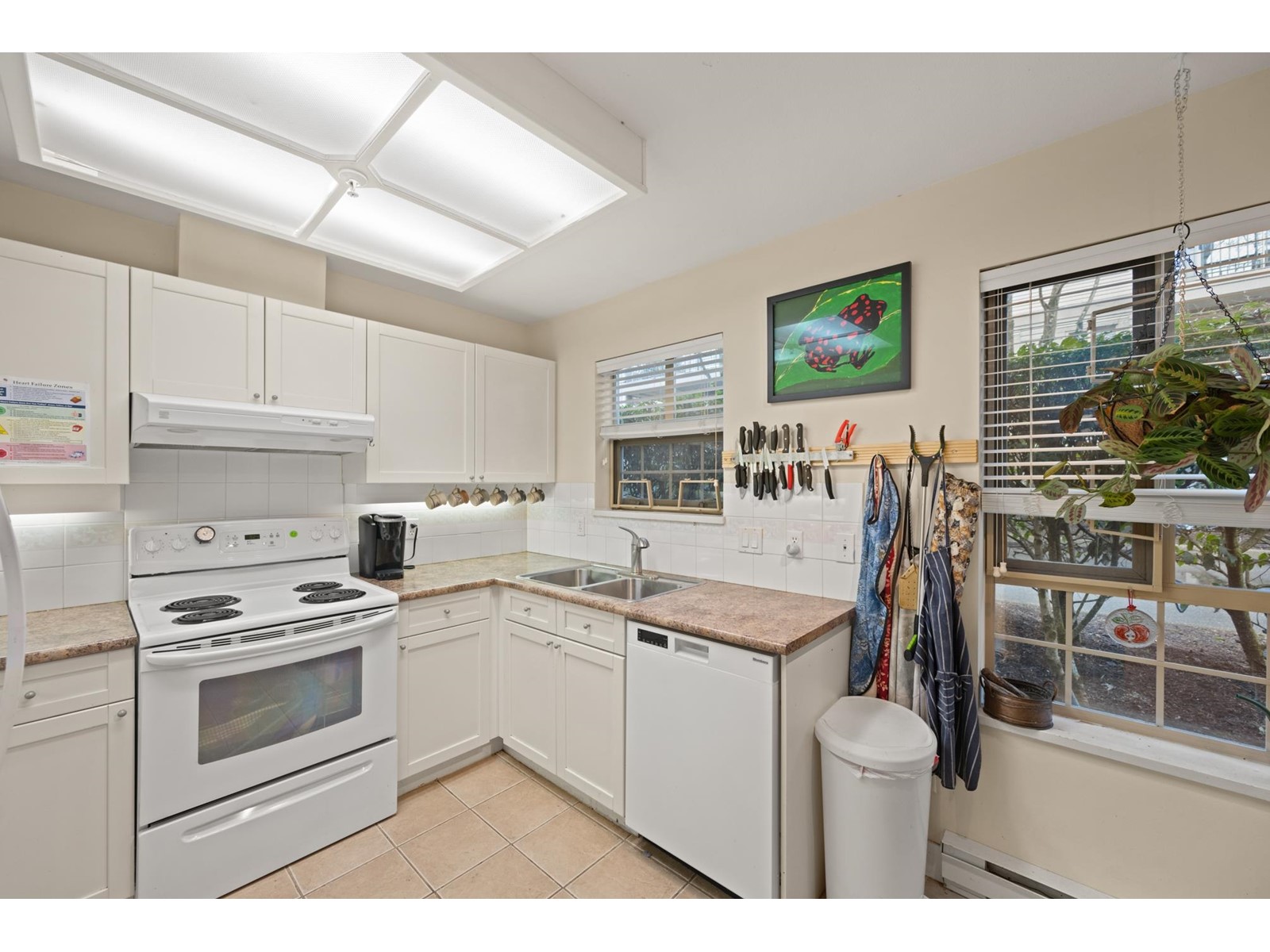 105 22015 48 Avenue, Langley, British Columbia  V3A 8L3 - Photo 14 - R2988890