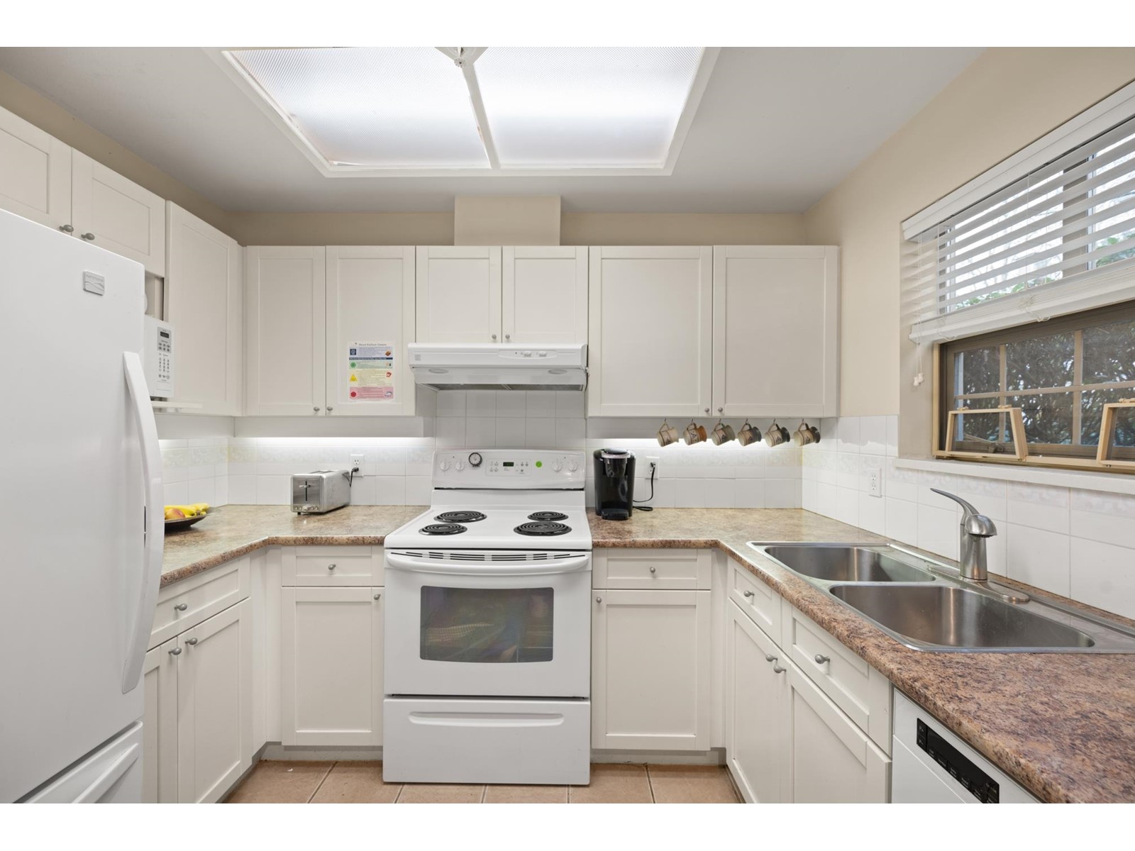 105 22015 48 Avenue, Langley, British Columbia  V3A 8L3 - Photo 15 - R2988890