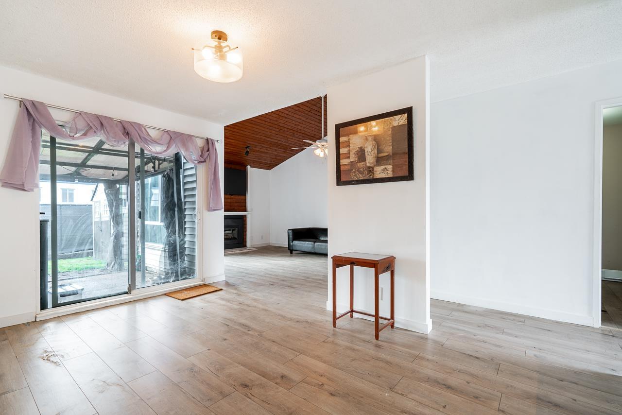 6043 W Greenside Drive, Surrey, British Columbia  V3S 5M8 - Photo 9 - R2988895