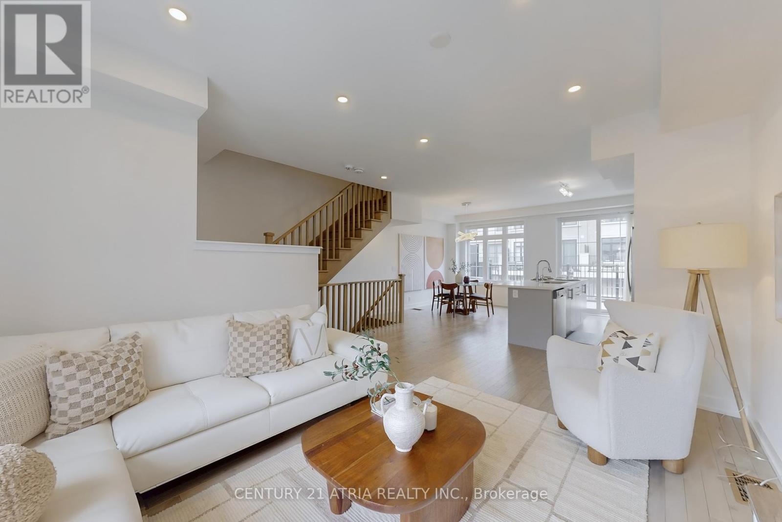 Property at 30 GUARDHOUSE CRESCENT image 5