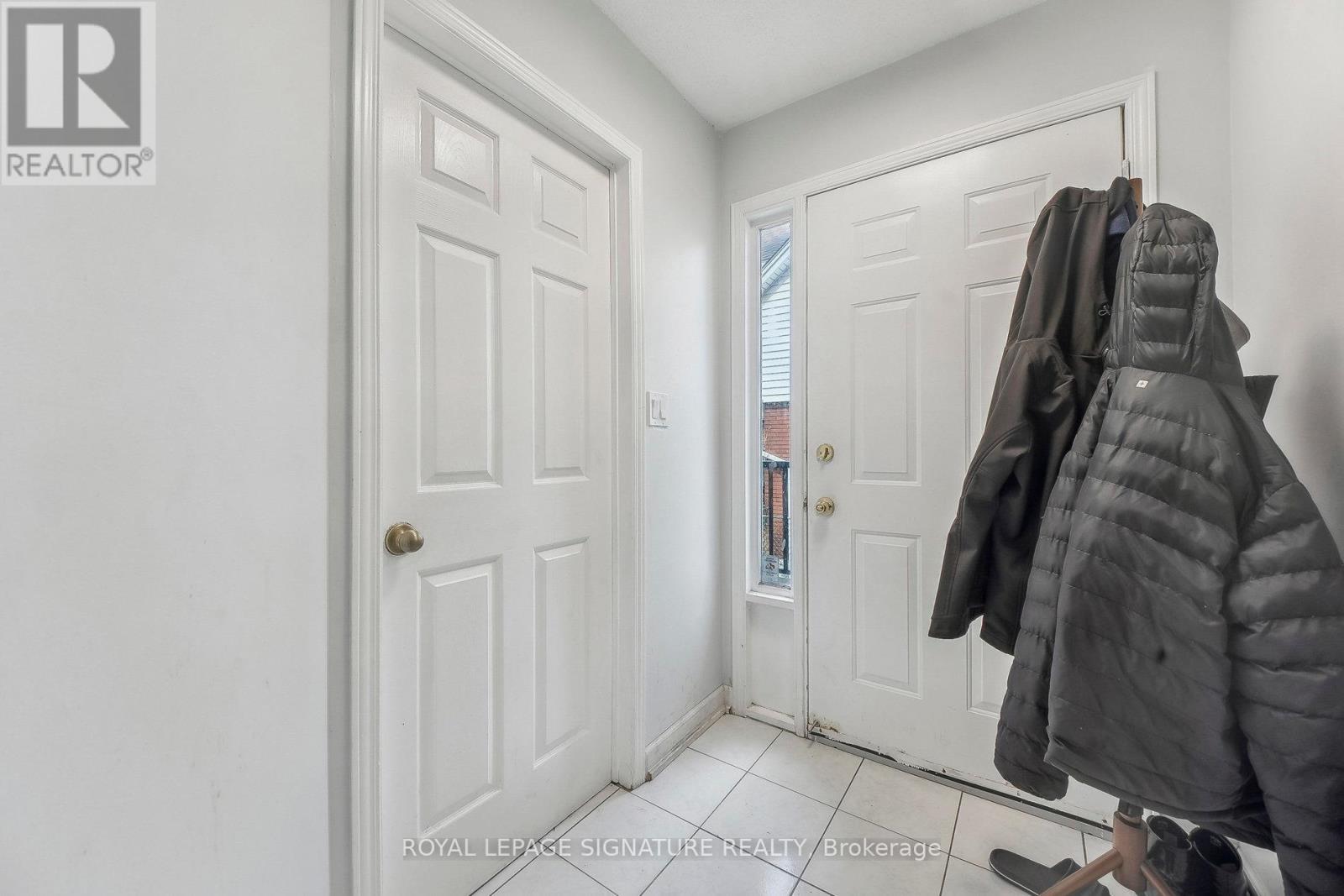 Property at 90 TISDALE STREET S image 5