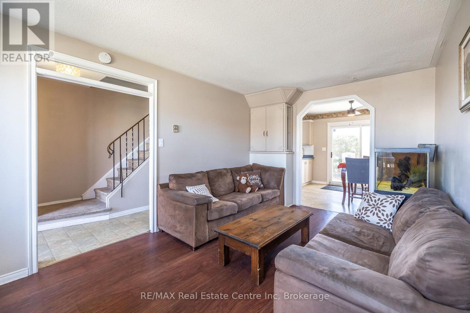 10 - 20 Mountainview Road, Halton Hills, Ontario  L7G 4K3 - Photo 17 - W12074798