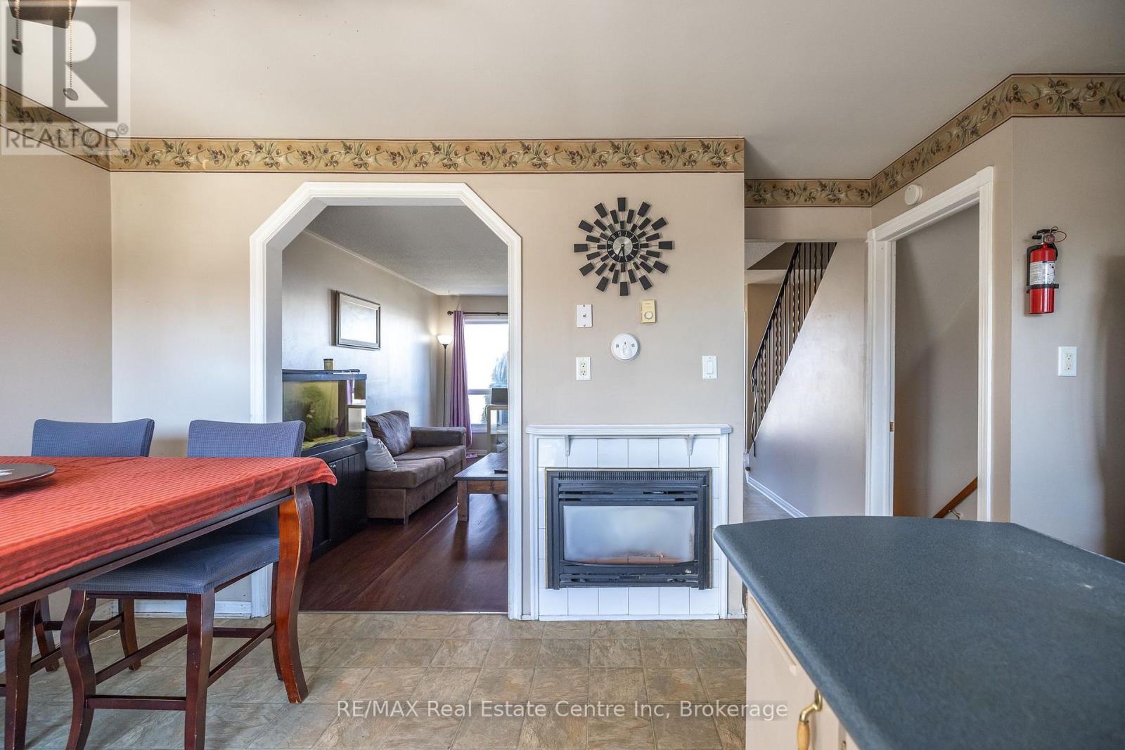 10 - 20 Mountainview Road, Halton Hills, Ontario  L7G 4K3 - Photo 23 - W12074798