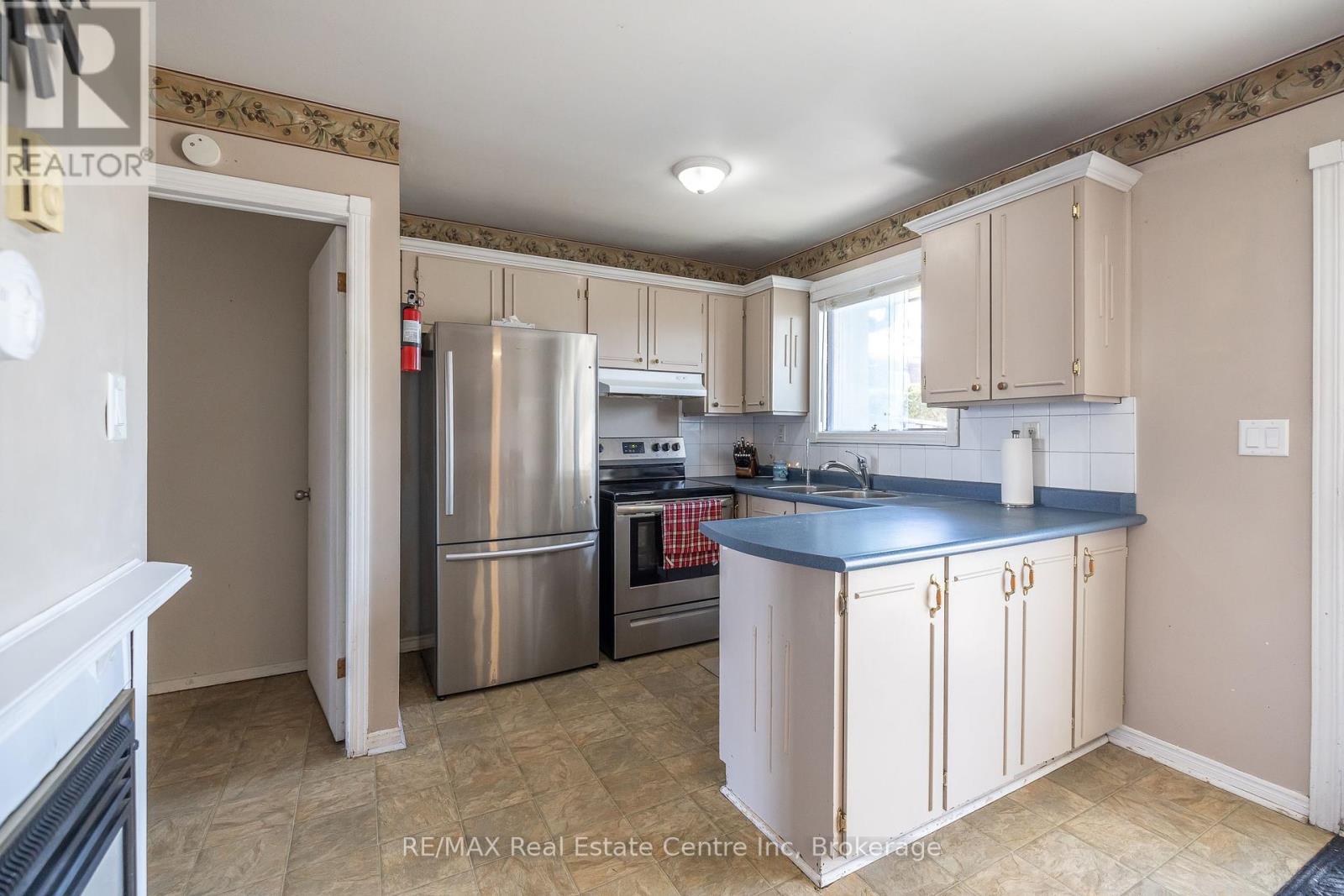 10 - 20 Mountainview Road, Halton Hills, Ontario  L7G 4K3 - Photo 24 - W12074798