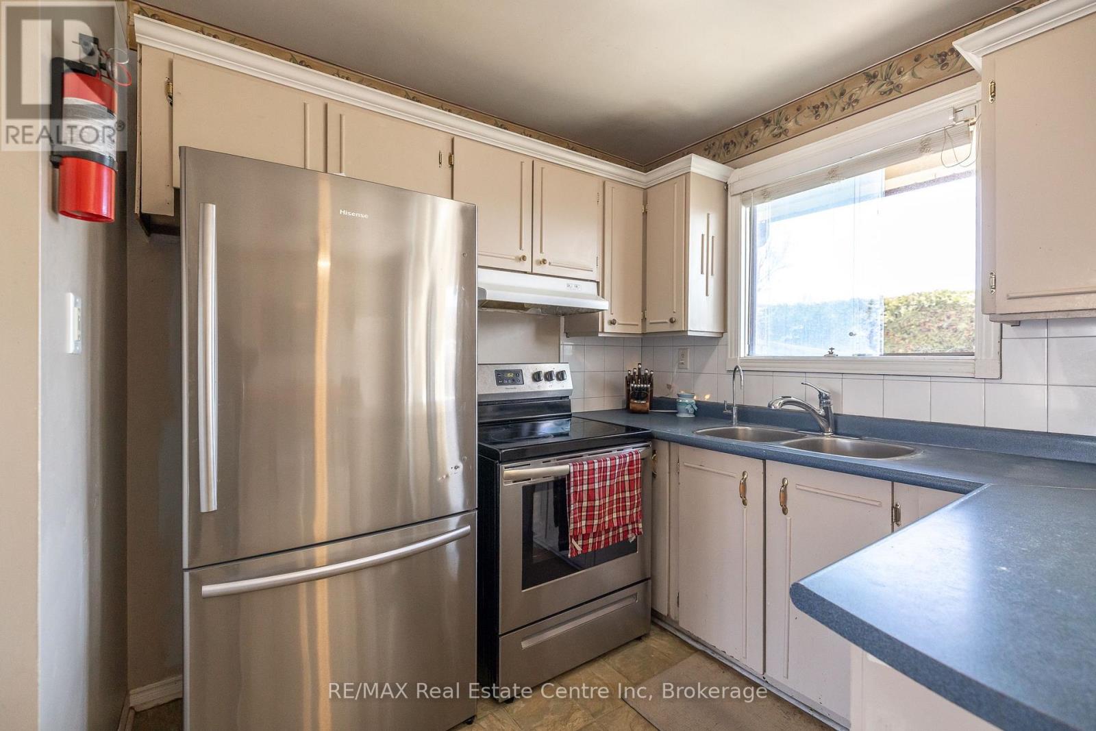 10 - 20 Mountainview Road, Halton Hills, Ontario  L7G 4K3 - Photo 25 - W12074798