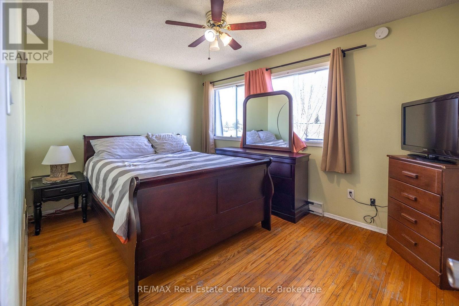 10 - 20 Mountainview Road, Halton Hills, Ontario  L7G 4K3 - Photo 33 - W12074798