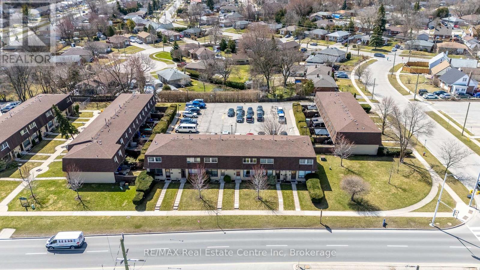 10 - 20 Mountainview Road, Halton Hills, Ontario  L7G 4K3 - Photo 38 - W12074798