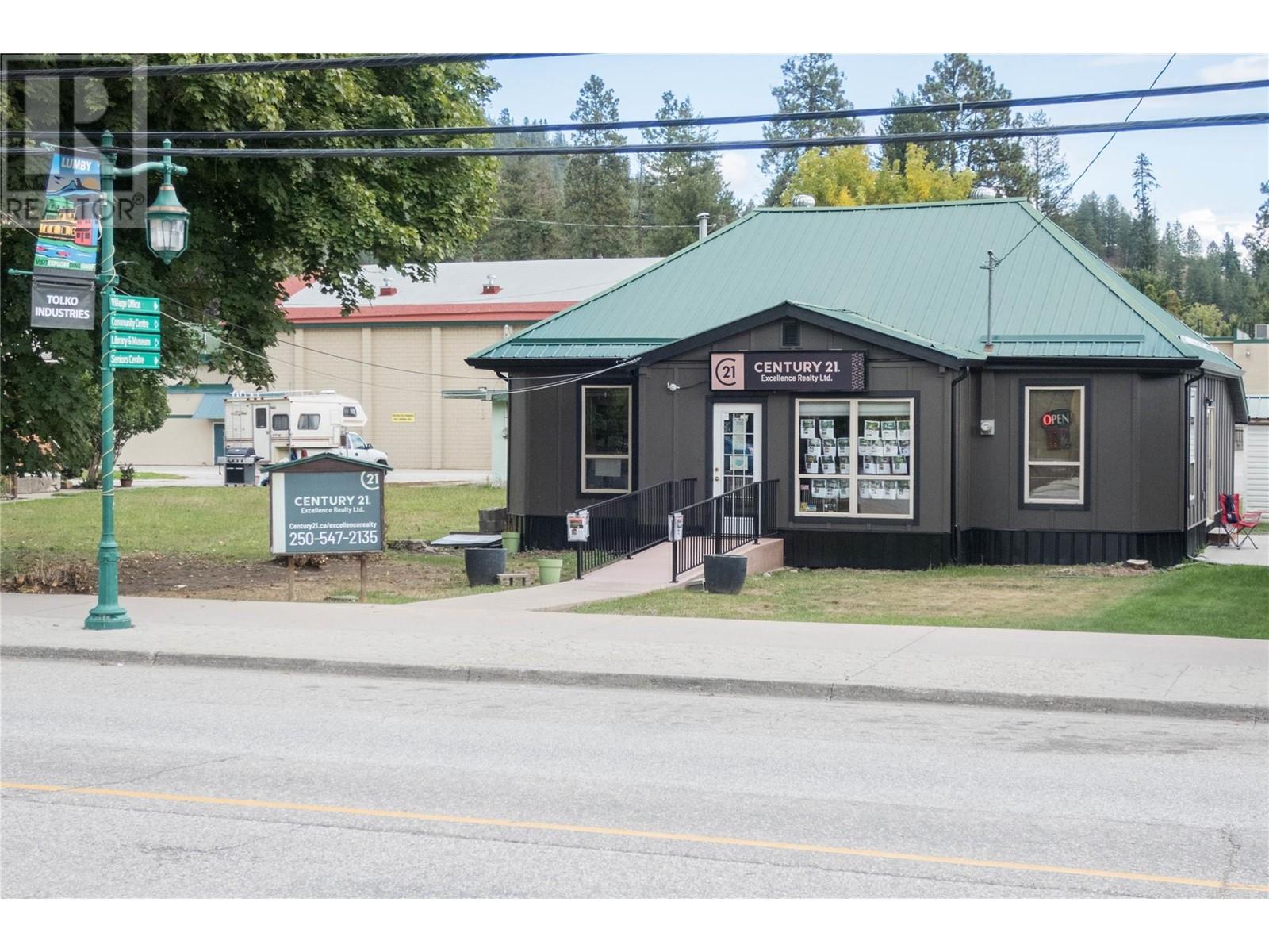 2143 Shuswap Avenue, Lumby, British Columbia