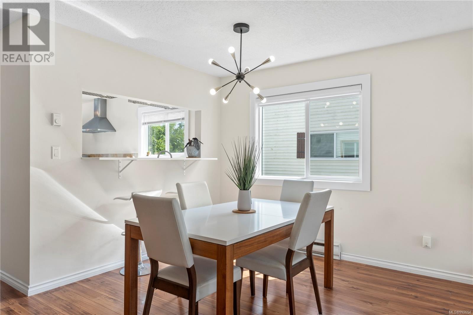 Property at 531 Dalton St image 4