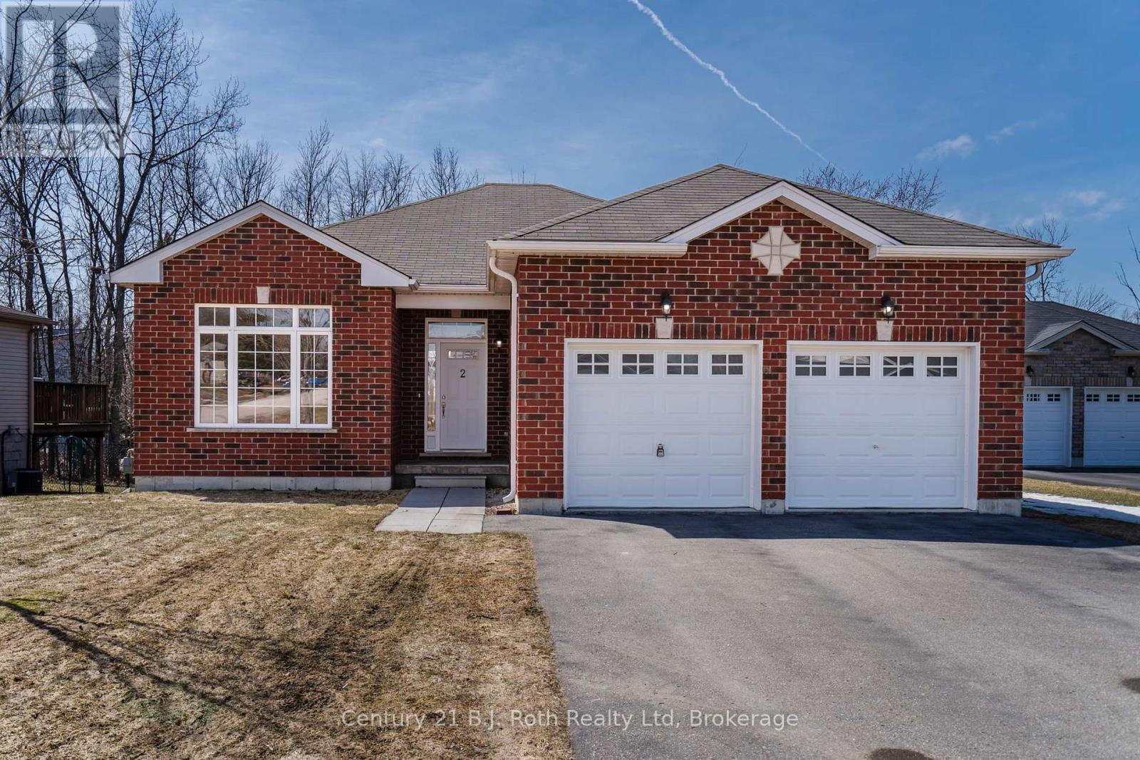 2 WINTERGREEN CIRCLE, Tay, Ontario