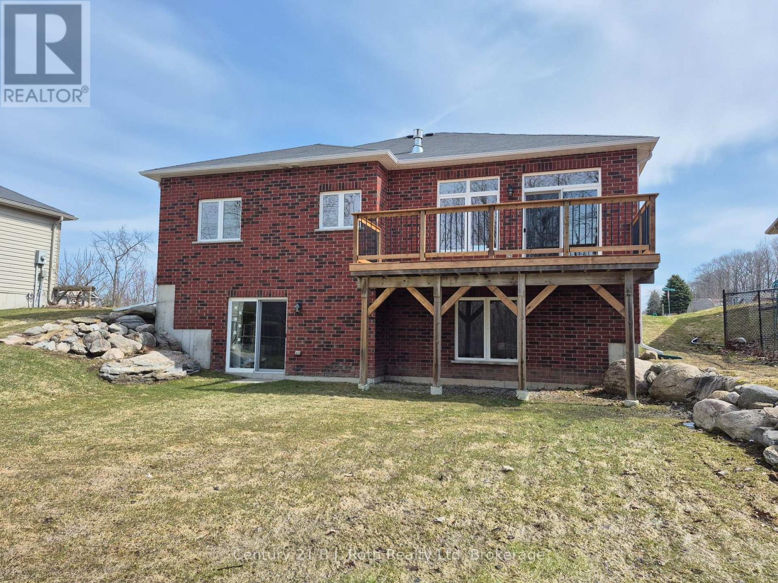 2 Wintergreen Circle, Tay, Ontario  L0K 2A0 - Photo 2 - S12072380